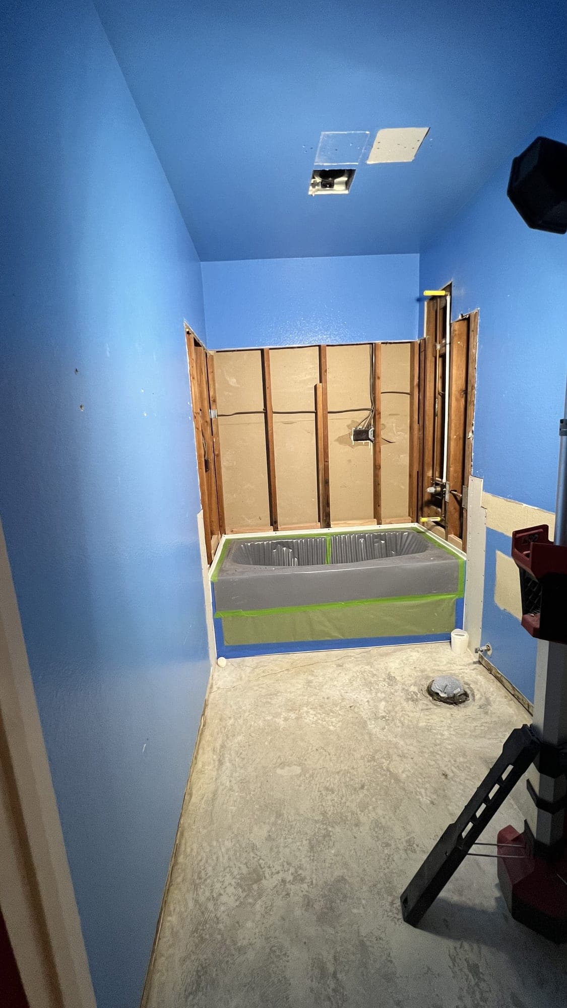 John & Gundi's Secondary Bathroom Remodel — Citrus Heights, CA · thumbnail 8 of 9